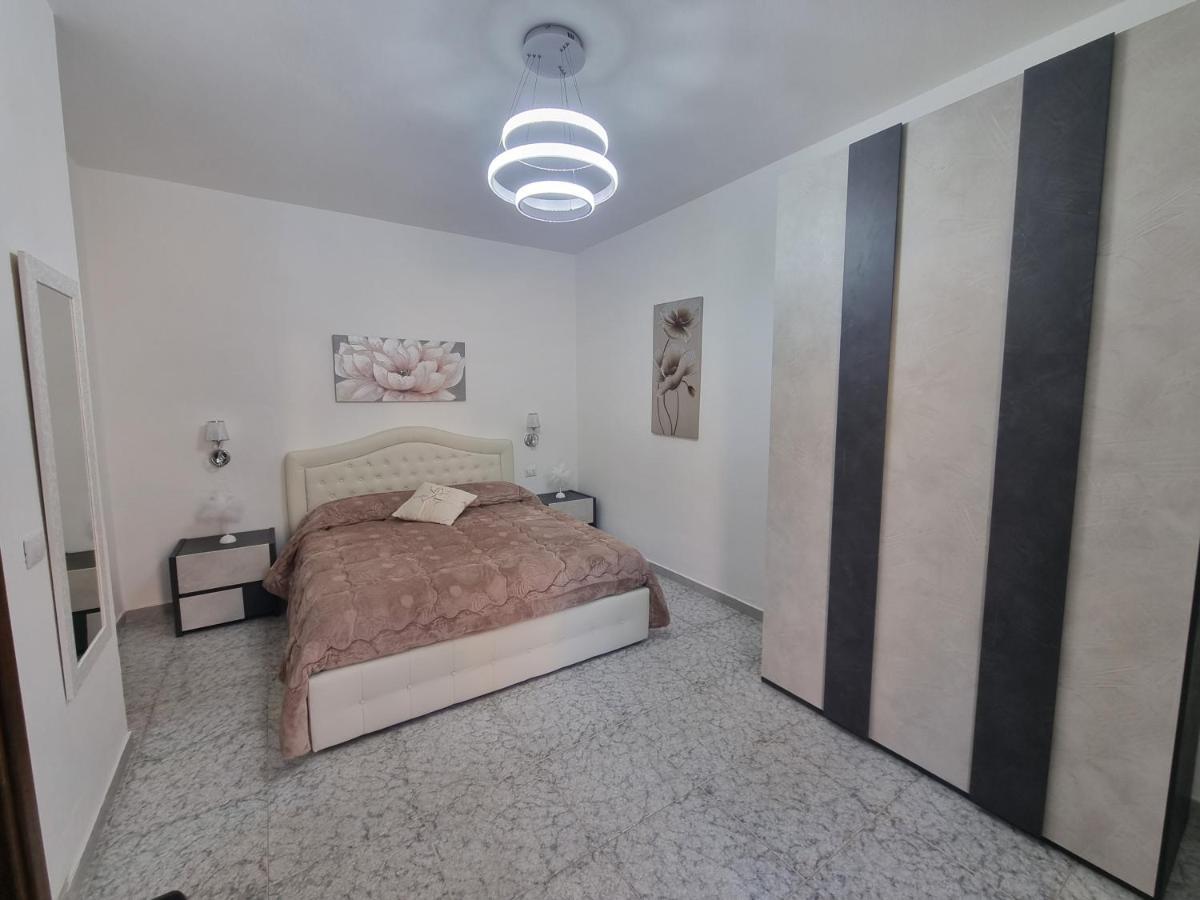 Il Giglio Del Mare Bed & Breakfast La Caletta Exterior photo